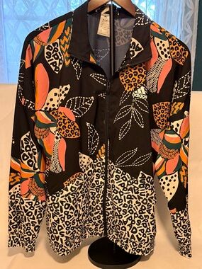 adidas Women’s Farm Rio Print Relaxed Zip front Lightweight Windbreaker (W20)